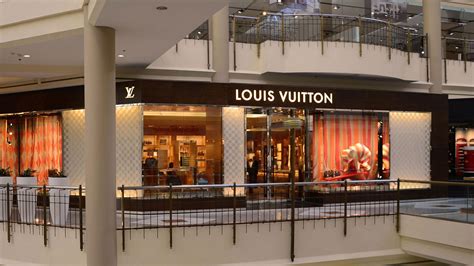 louis vuitton retailer near me|louis vuitton store locator.